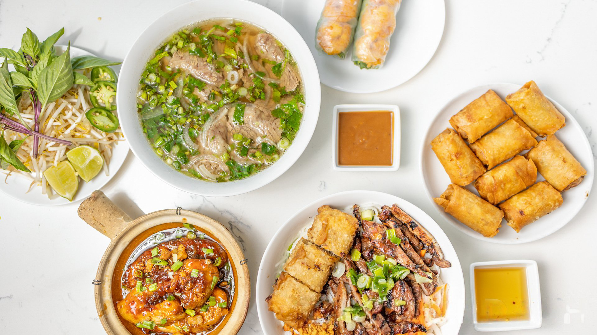 MT Noodles Vietnamese Restaurant